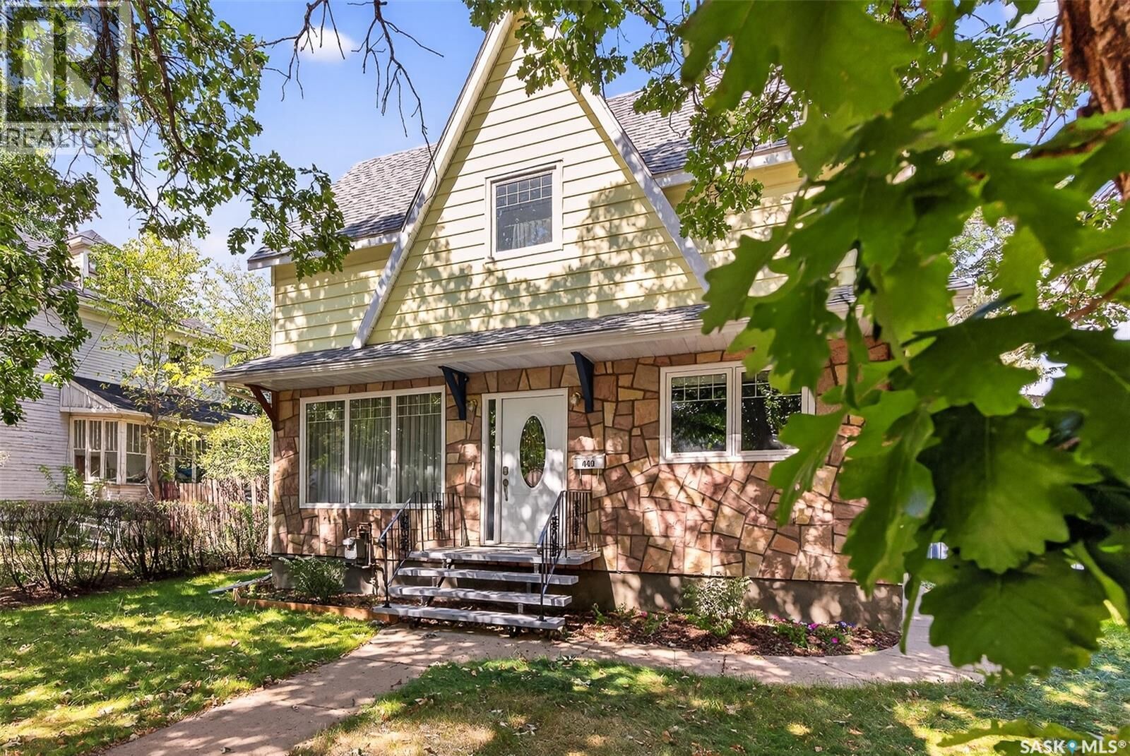 Property Photo:  440 Hochelaga Street W  SK S6H 2G9 