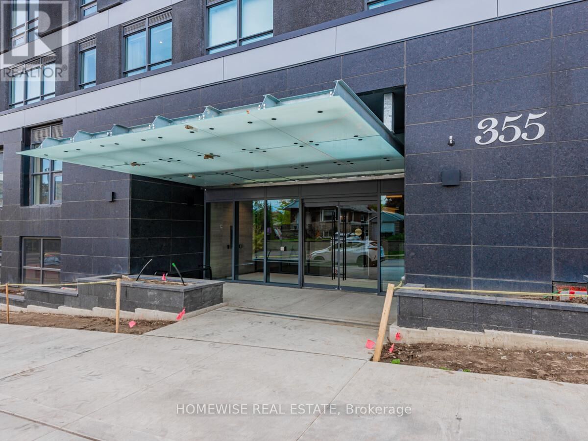 Property Photo: 355 Bedford Park Avenue 305 ON M5M 1J9