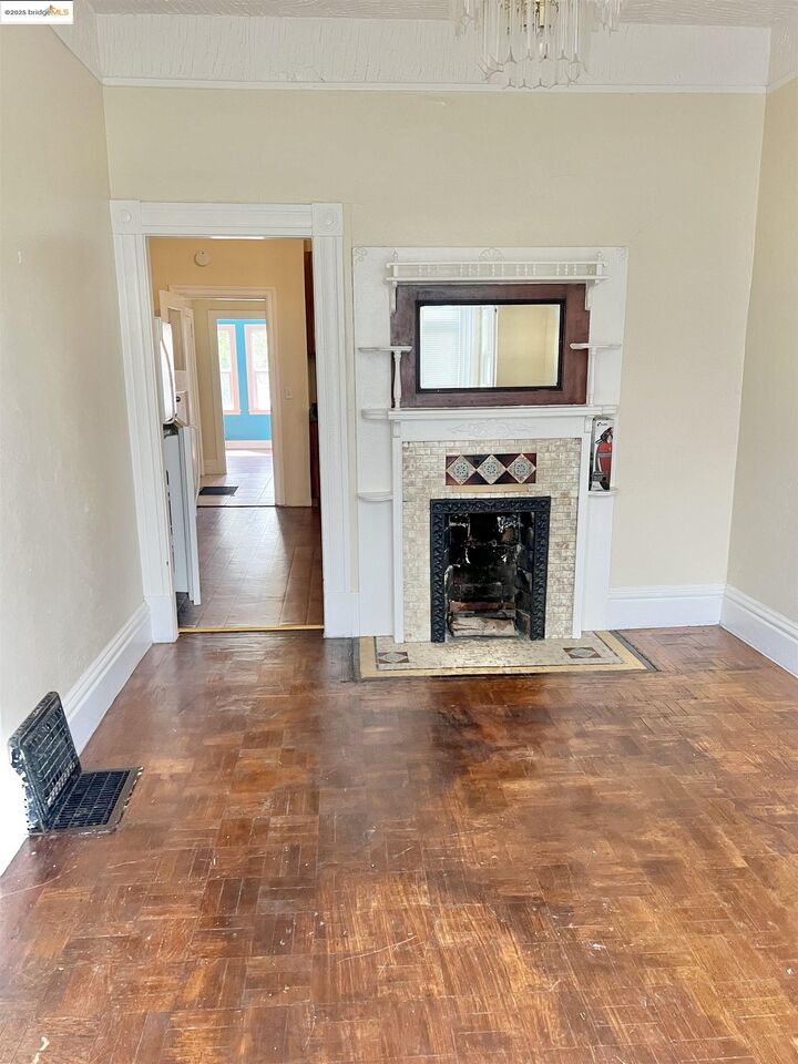 Property Photo:  1826 Parker St  CA 94703 