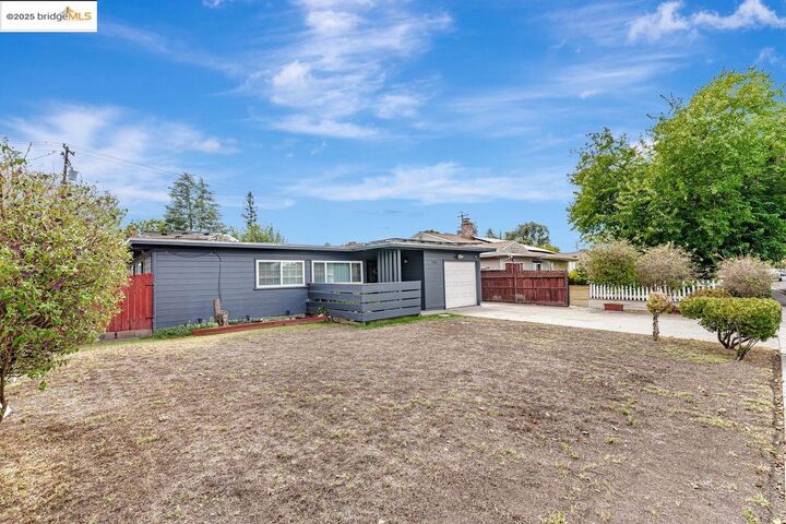 Property Photo:  1864 Polk Way  CA 95207 