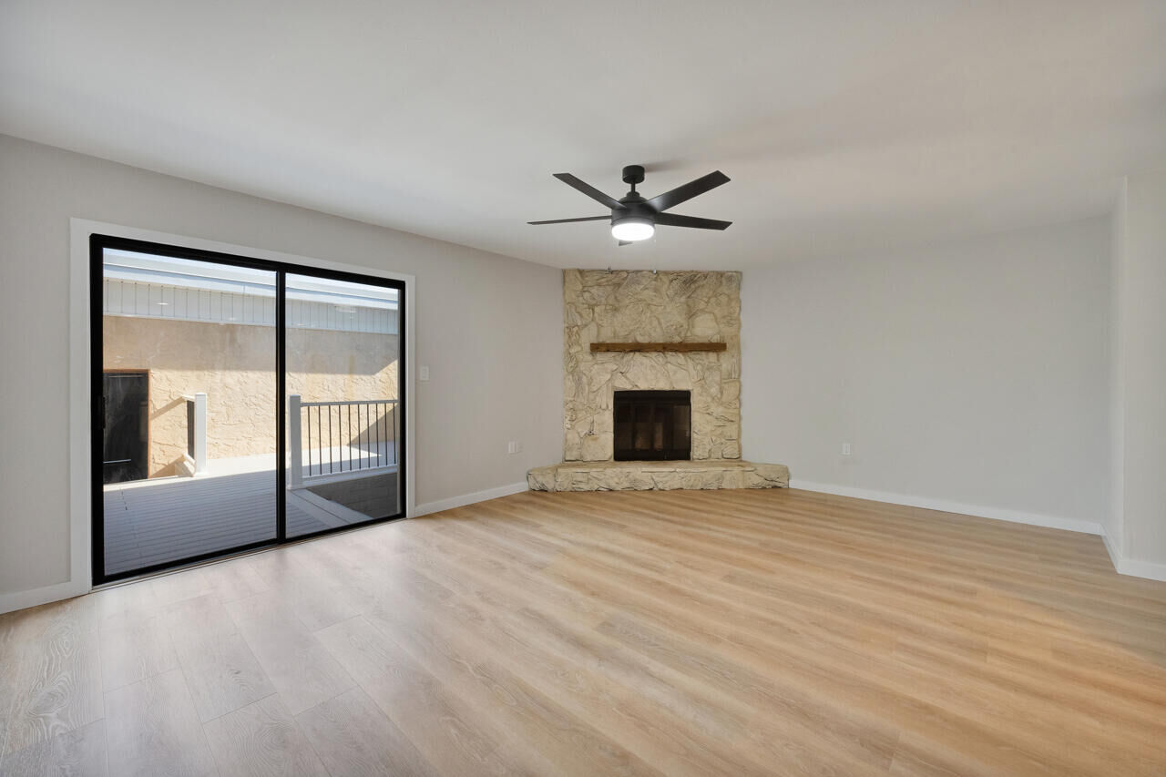 Property Photo: 359 Billfish Avenue 7 FL 32548