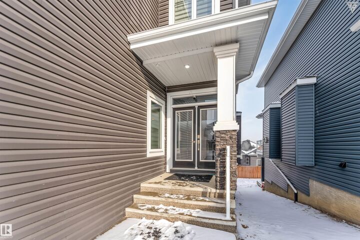 Property Photo:  3662 Hummingbird Way NW  AB T5S 0L1 