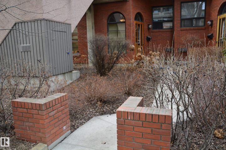 Property Photo:  11176 83 Avenue NW  AB T6G 0V1 