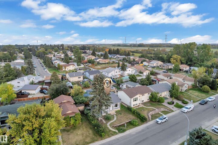 Property Photo:  1027 61 Street NW  AB T6L 3W2 