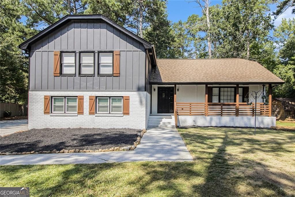 Property Photo:  2180 E Chester Circle SE  GA 30013 