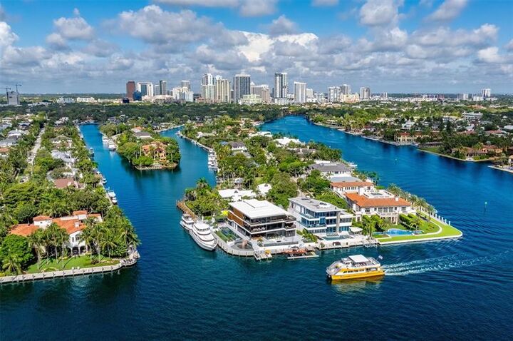 1845 SE 7th Street  Fort Lauderdale FL 33316 photo
