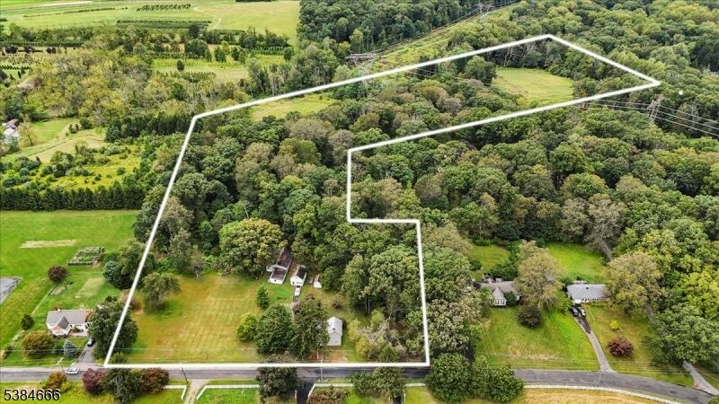 Property Photo:  24 Locust Grove Rd  NJ 08867 