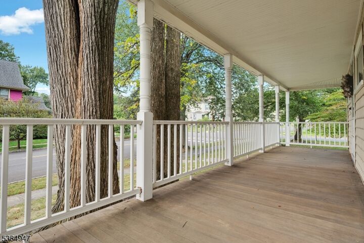 Property Photo:  603 Carleton Road  NJ 07090 