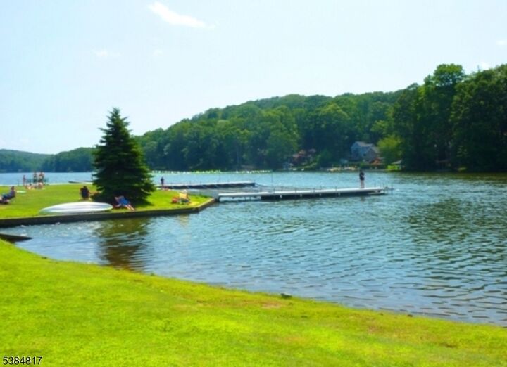 Property Photo: 10 Judith Ann Dr NJ 07456