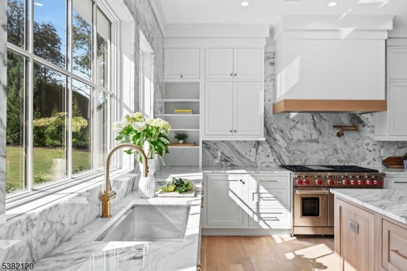 Property Photo:  293 Old Short Hills Rd  NJ 07078 