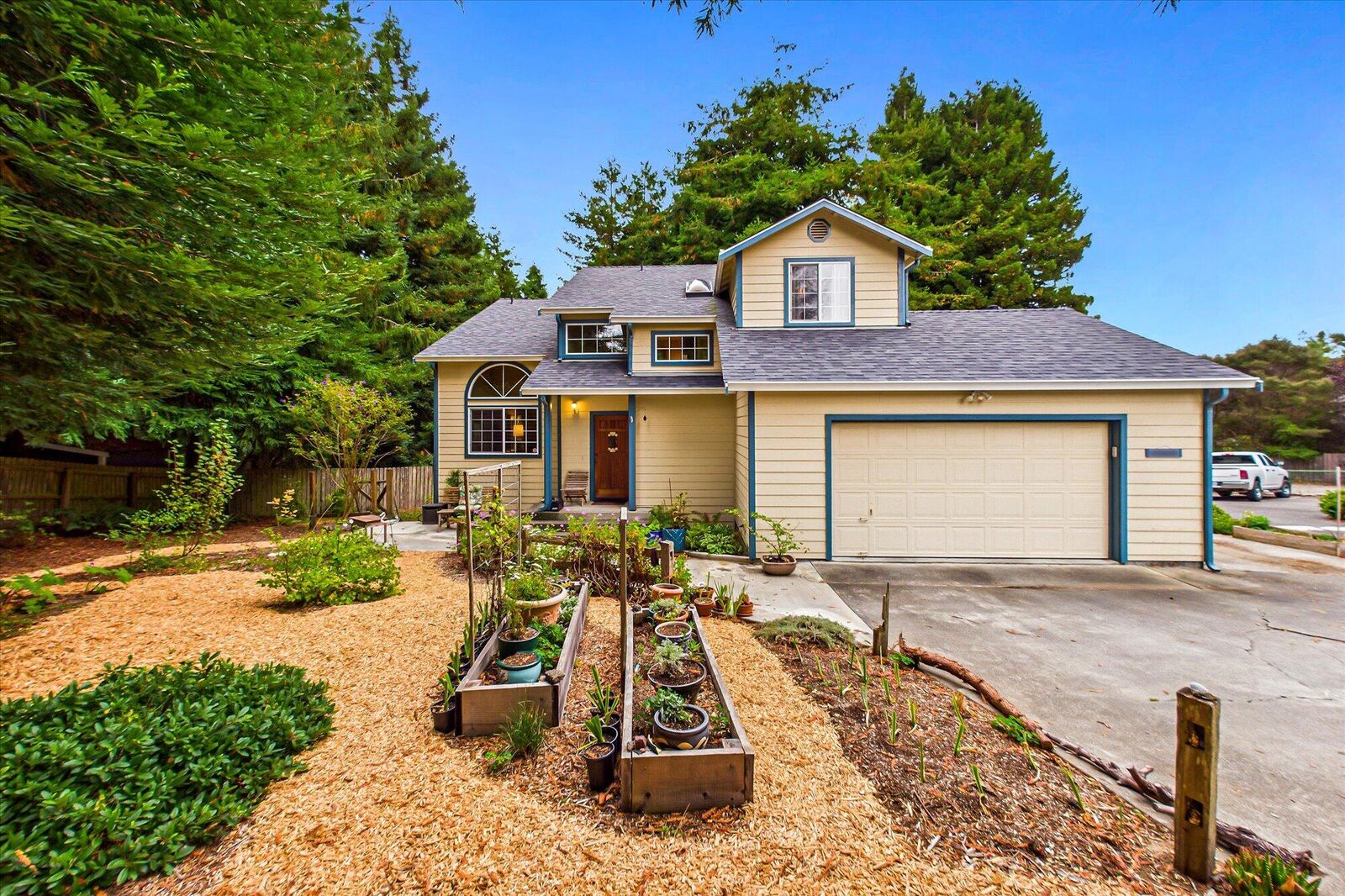 Property Photo:  4869 Hidden Meadows Lane  CA 95503 
