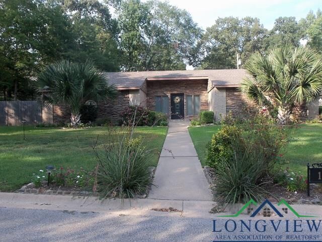 Property Photo:  1100 Winchester Circle  TX 75662 