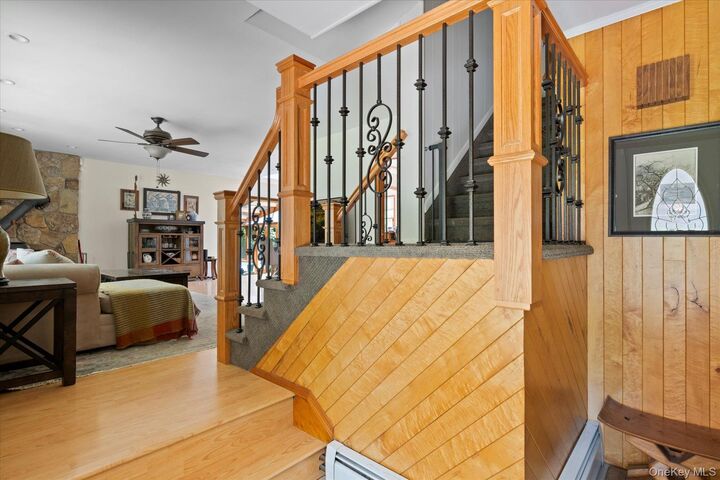 Property Photo:  5 Pardam Knoll Road  NY 11764 