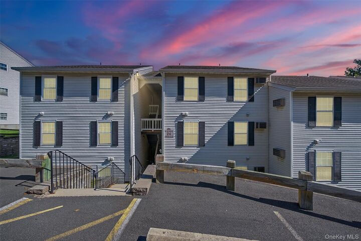 24 Lexington Hill, Unit 11  Harriman NY 10926 photo