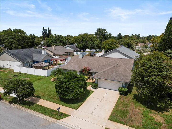 Property Photo: 1074 Weaver Drive FL 32765