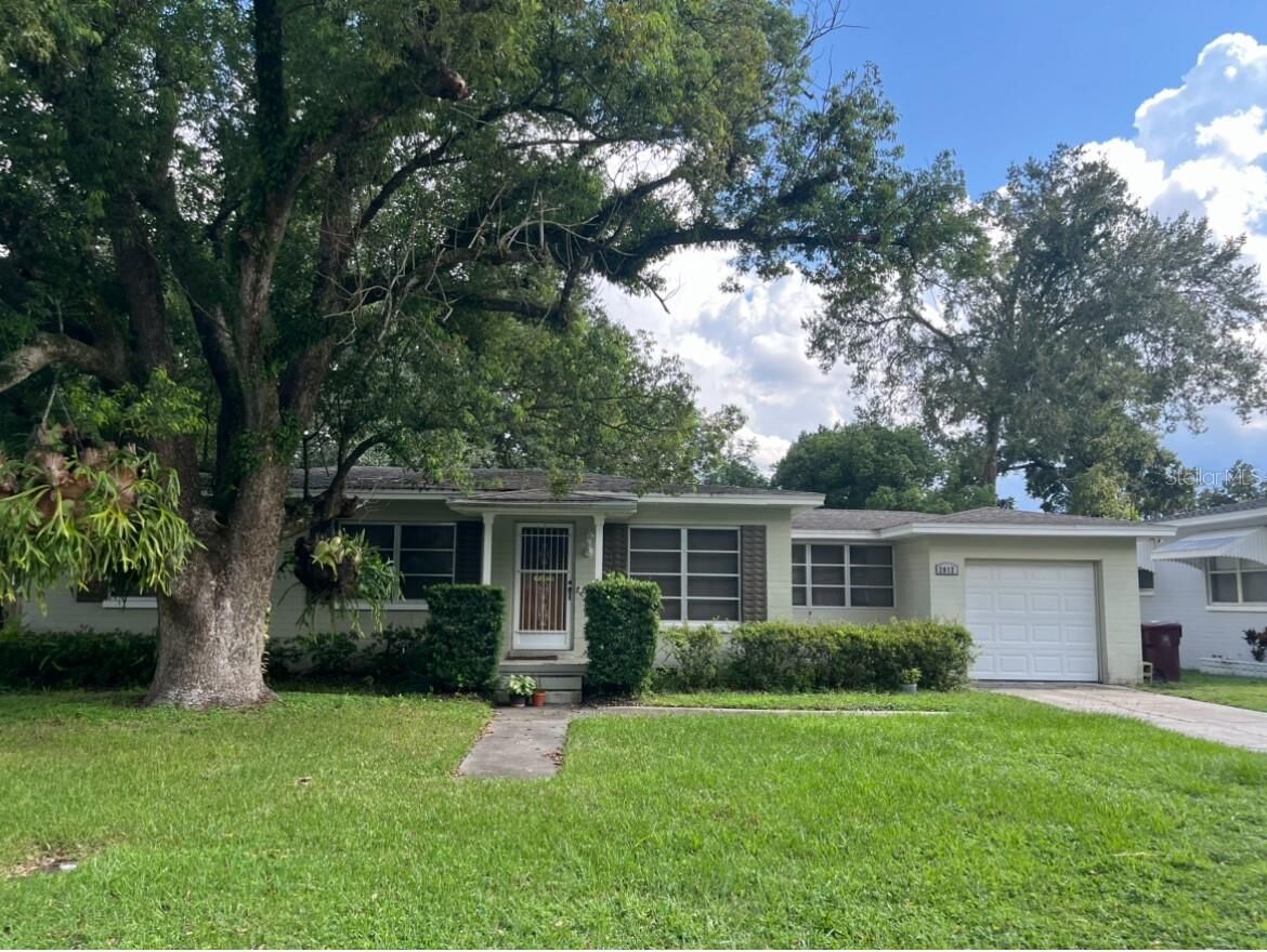 Property Photo:  2812 E Pine Street  FL 32803 