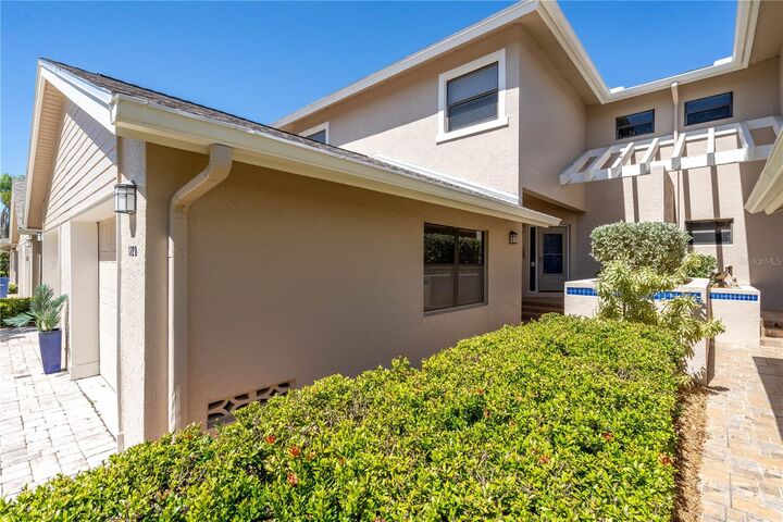 Property Photo: 1720 Starling Drive 103 FL 34231