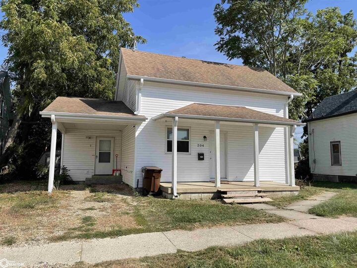 Property Photo:  204 S 5th Street  IA 50158 