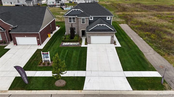 Property Photo:  13327 Demil Drive  MI 48065 1740 