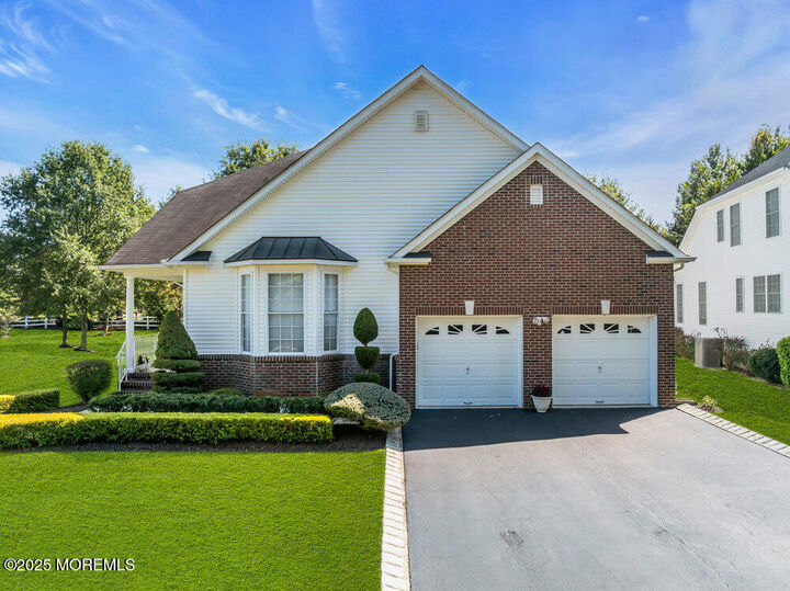 142 Scarborough Way  Marlboro NJ 07746 photo