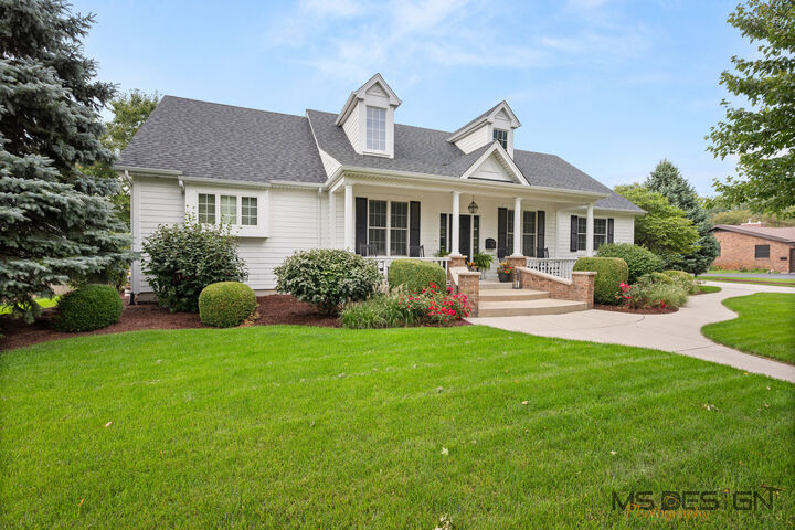 533 Fairway Lane  Sycamore IL 60178 photo