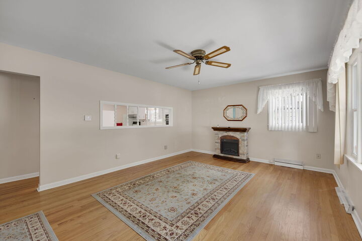 Property Photo:  1847 Sunnyside Avenue  IL 60901 
