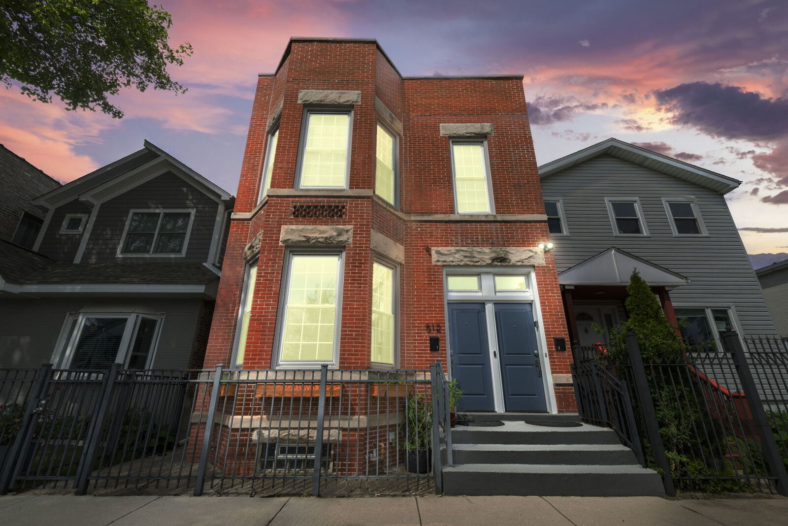 Property Photo:  512 W 37th Street 2  IL 60609 