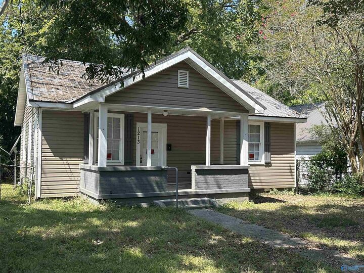 Property Photo:  1213 Slusser Avenue  AL 35903 