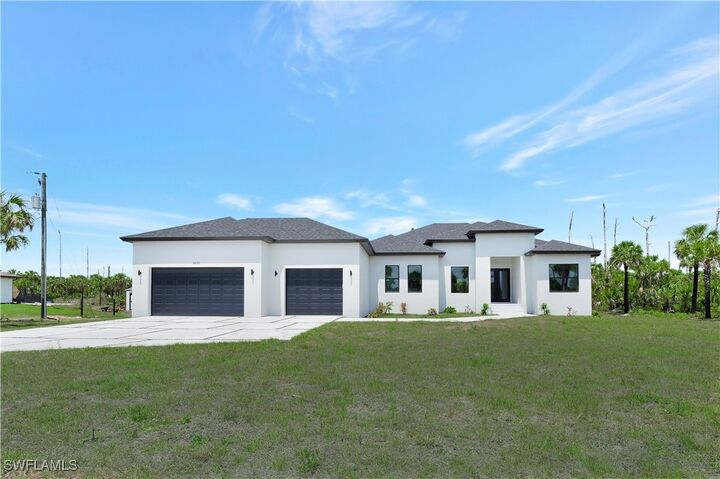 Property Photo:  2633 22nd Avenue SE  FL 34117 