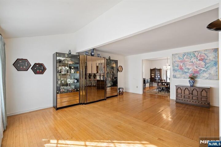 Property Photo:  489 Maple Avenue  NJ 07666 