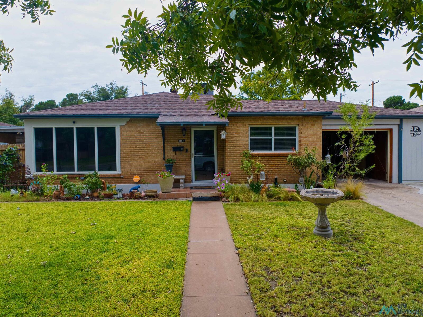 Property Photo:  915 N Edwards Street  NM 88220