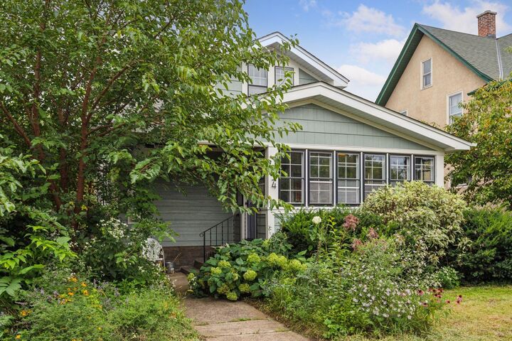 Property Photo:  1434 Minnehaha Avenue W  MN 55104 