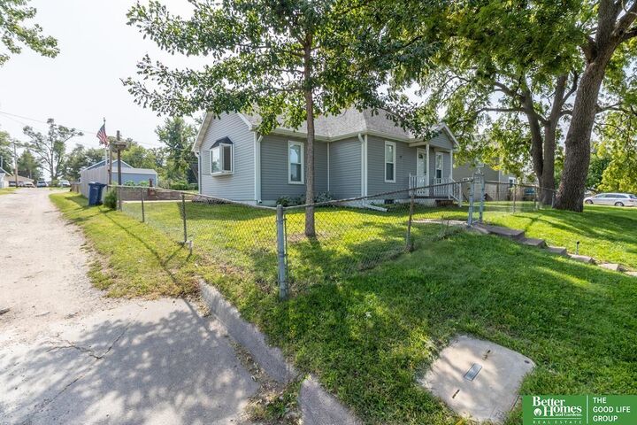 Property Photo: 3613 Emiline Street NE 68147-9999