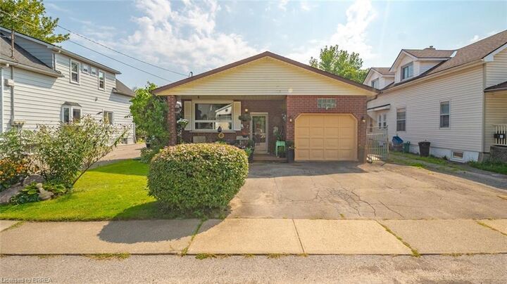 Property Photo:  6442 Taylor Street  ON L2G 2G1 