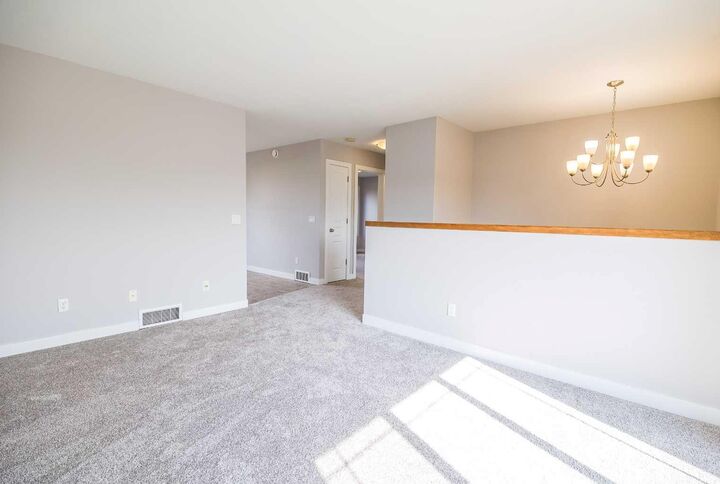 Property Photo:  146 Newton Drive  AB T0M 1R0 