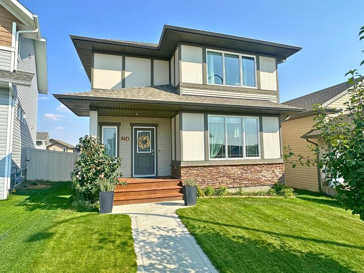 214 Truant Crescent  Red Deer AB T4P 0S8 photo