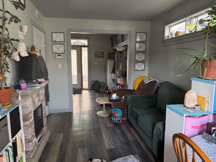 Property Photo:  690 3 Avenue W  AB T0J 0Y3 