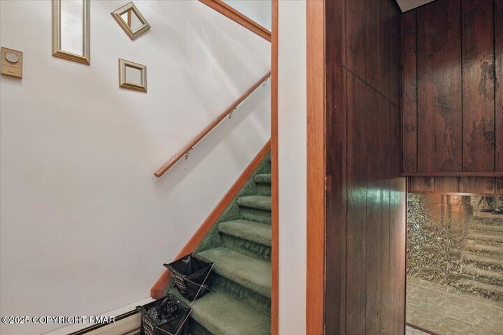 Property Photo: 579 Overlook Circle PA 18088