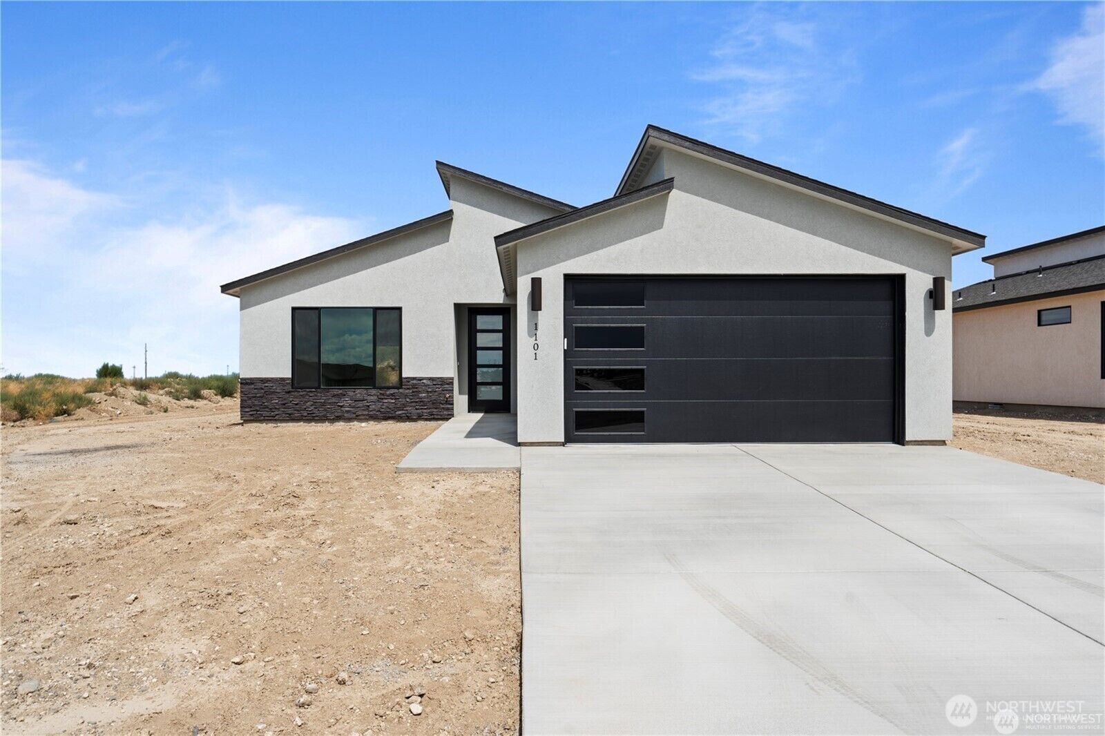 Property Photo: 713 P Street NE WA 98848