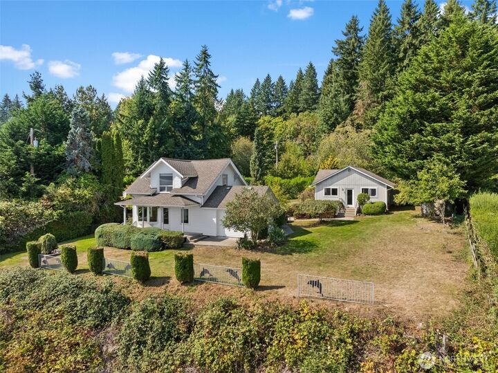 Property Photo:  13773  Banner Road SE  WA 98359 