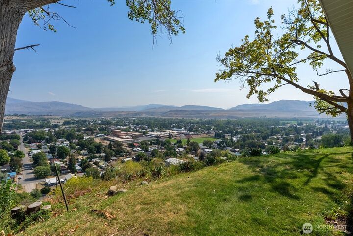 Property Photo: 14 Dalton Road WA 98841