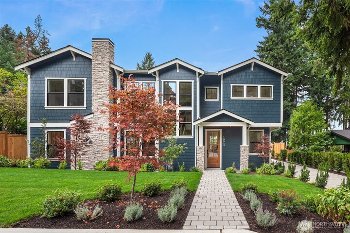 Property Photo:  1923  3rd Street  WA 98033 