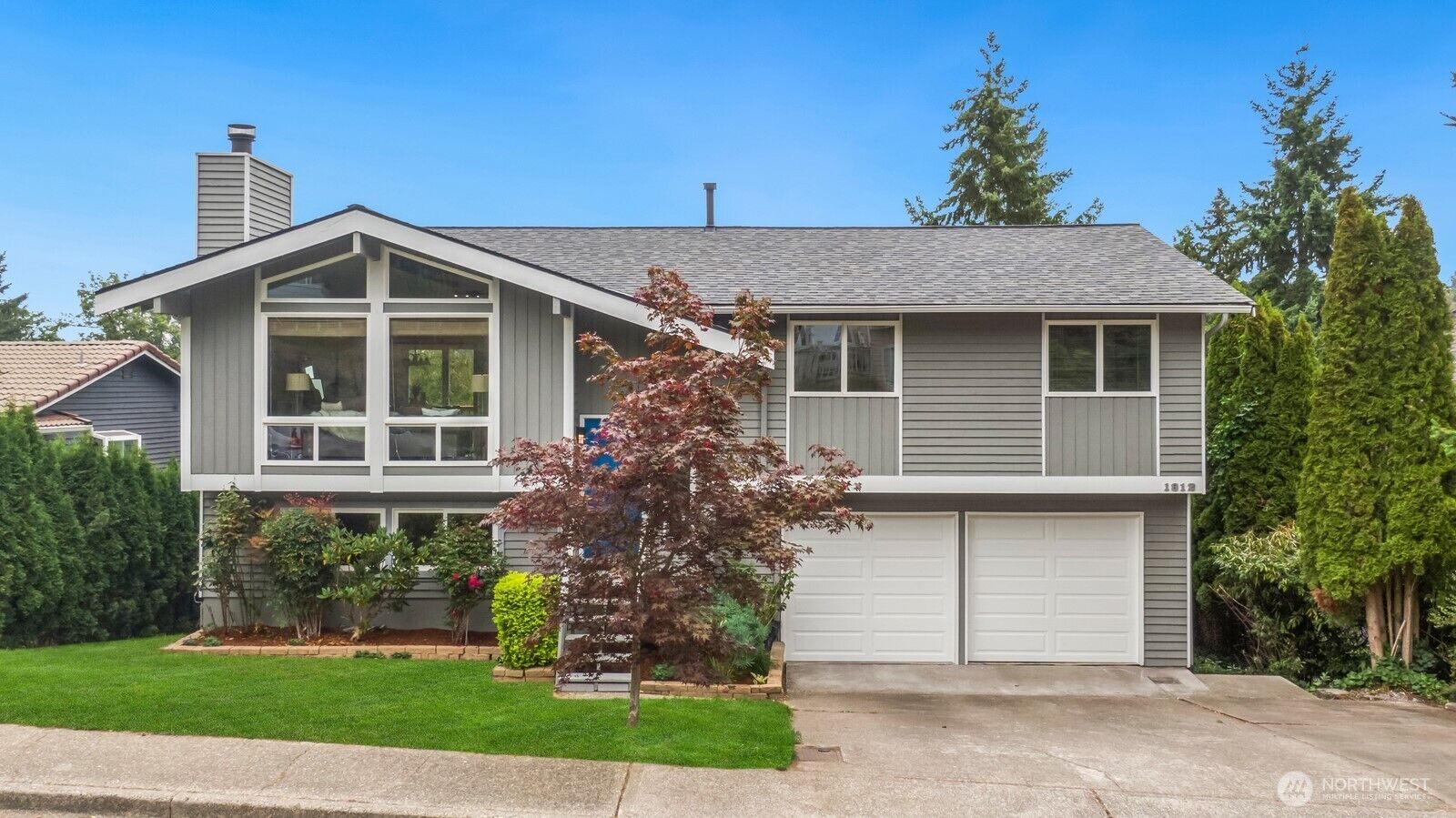 Property Photo:  1812  Ferndale Avenue SE  WA 98058 
