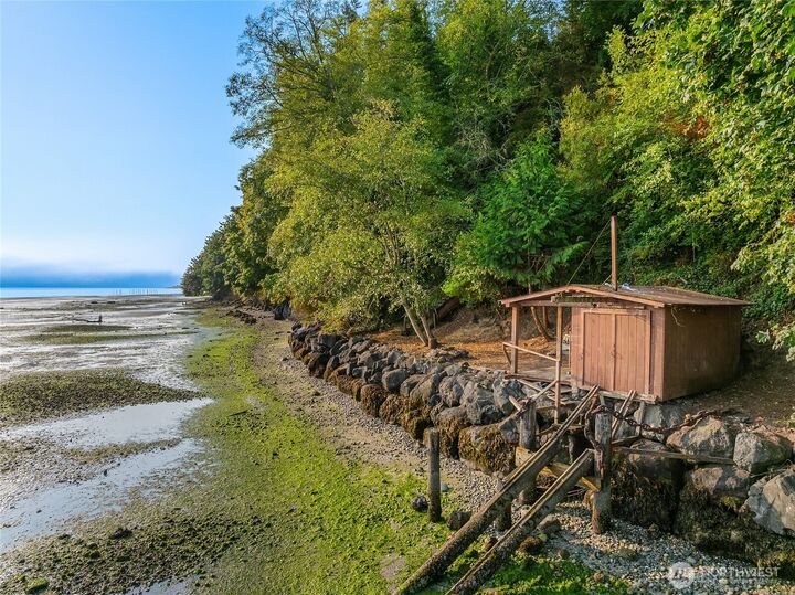 Property Photo:  9482  Green Spot Place NE  WA 98110 