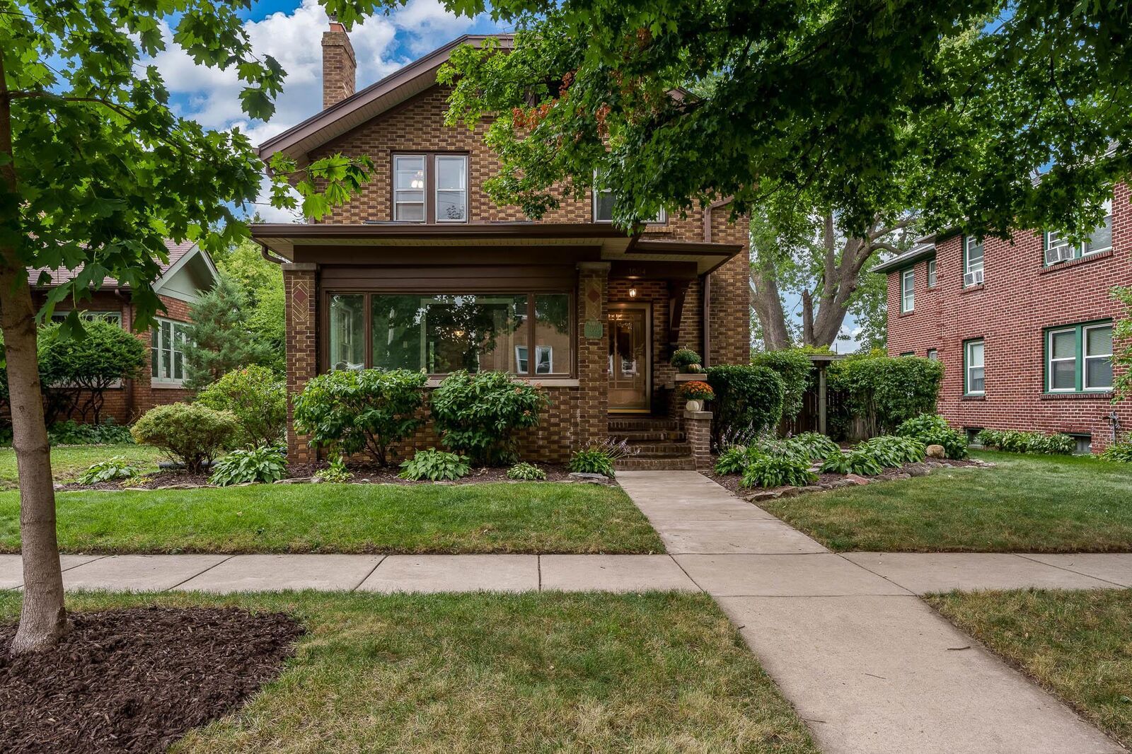 Property Photo: 1604 Crosby Street IL 61107