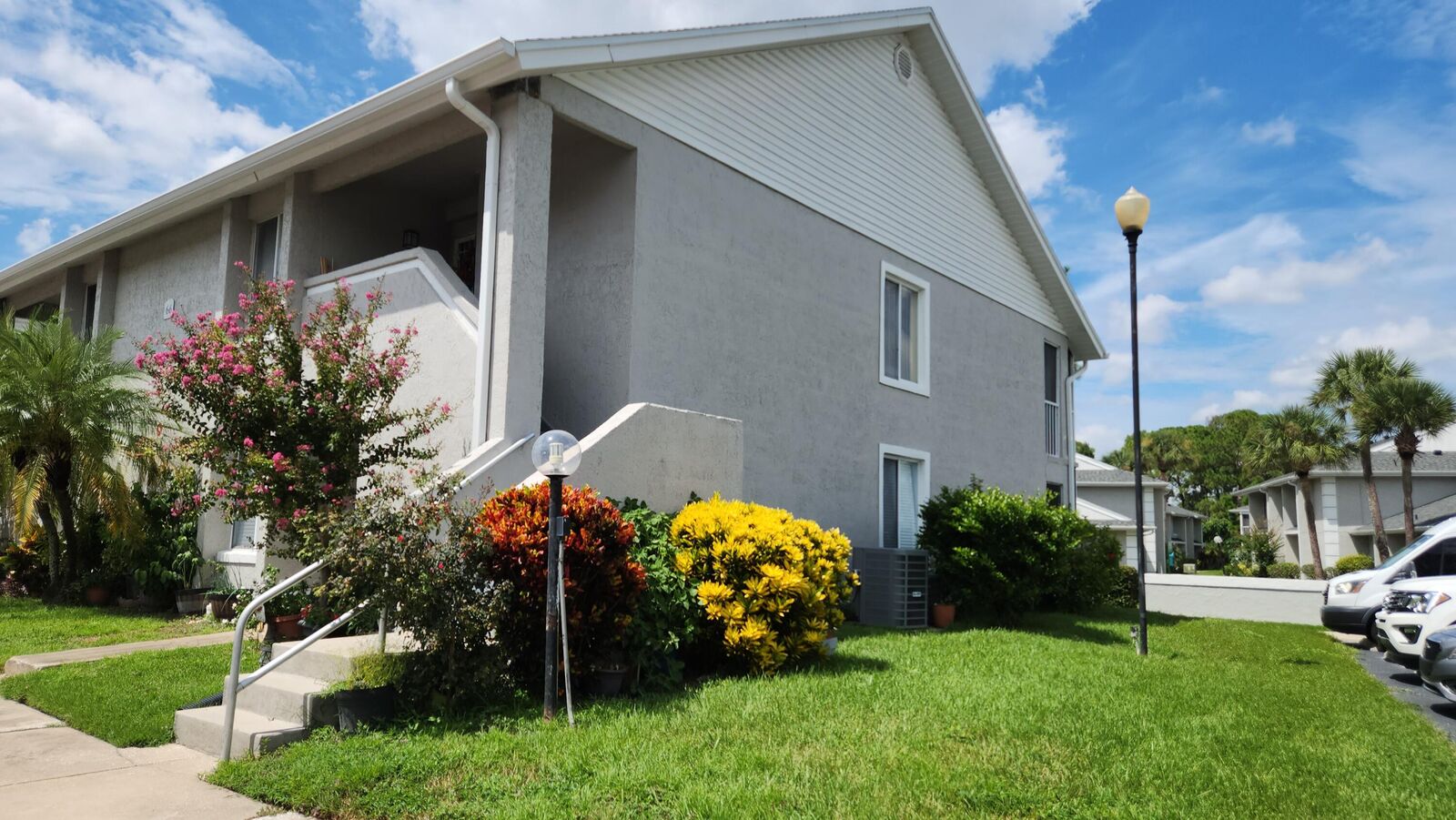 Property Photo:  5617 Blue Shadows Court 4  FL 32811