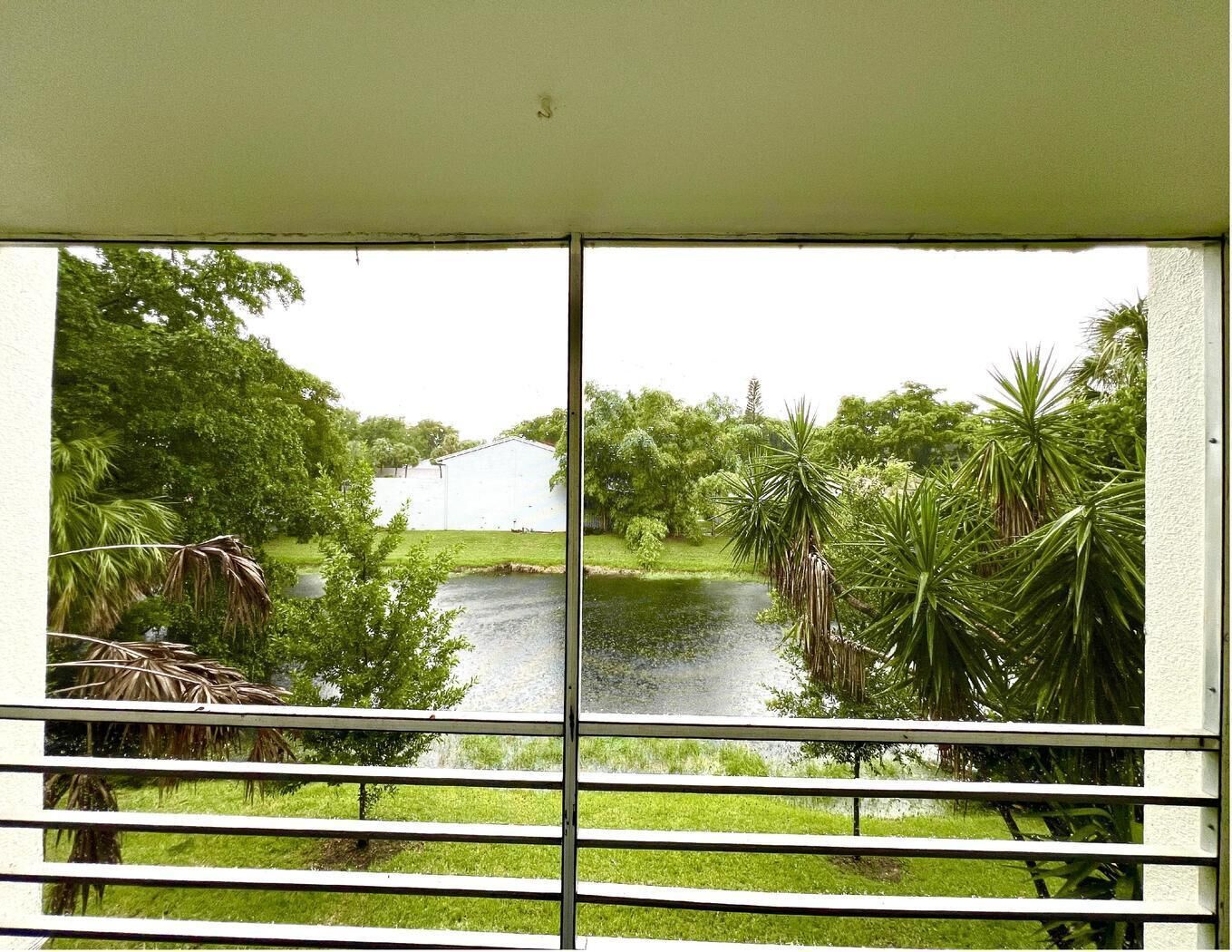 Property Photo:  4215 N University Drive 214  FL 33351 