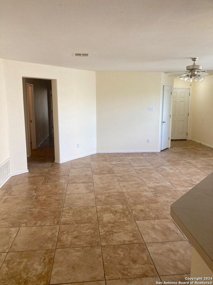 Property Photo: 5146 Fountain Hill TX 78244