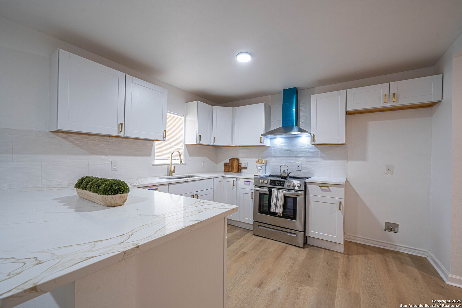 Property Photo:  303 Victor  TX 78209 
