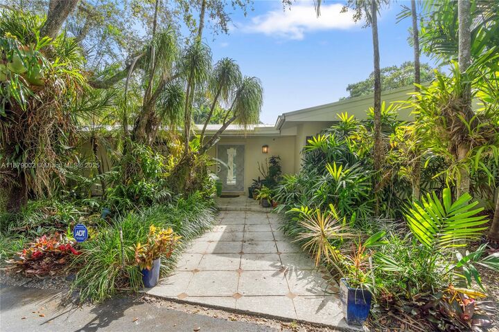 Property Photo: 6630 SW 102nd St FL 33156